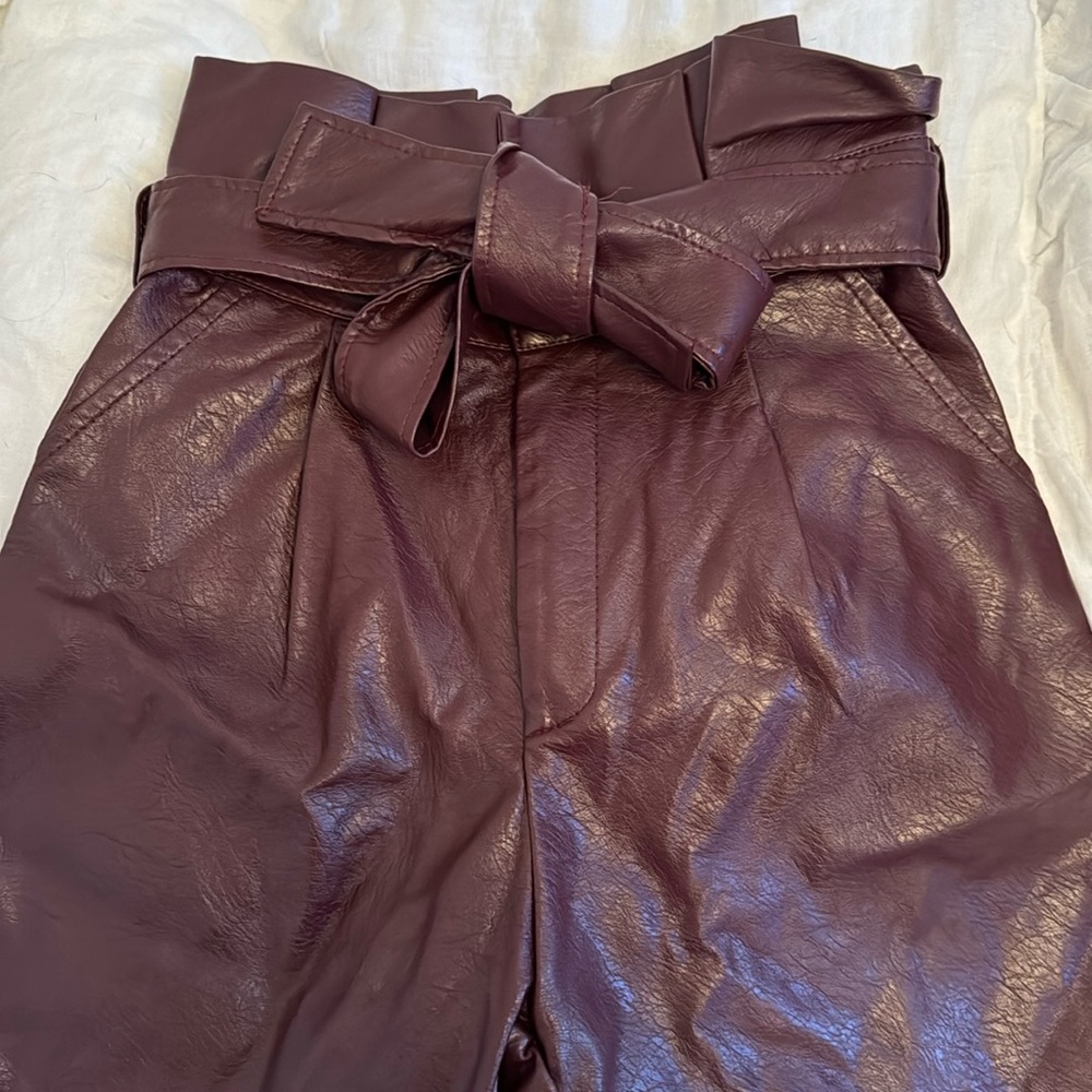 Venti 6 burgundy leather pants